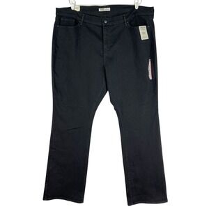 NWT Signature by Levi Strauss Women Mid-Rise Bootcut Stretch Black Jean Plus 24L
